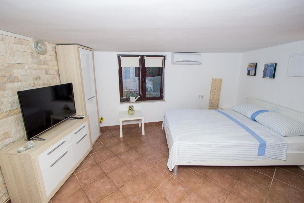 Apartmani Alic Šibenik Exteriör bild