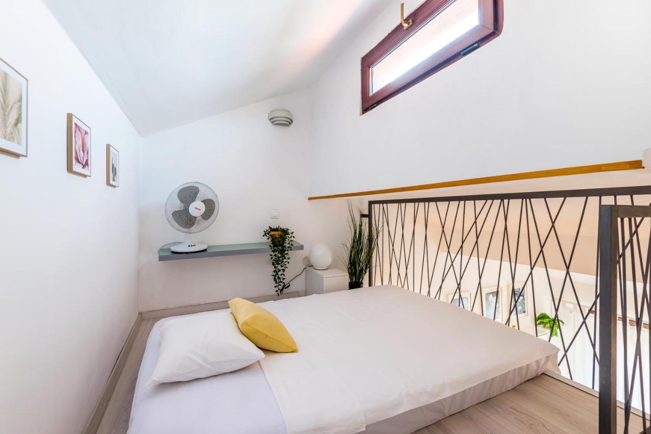 Apartmani Alic Šibenik Exteriör bild